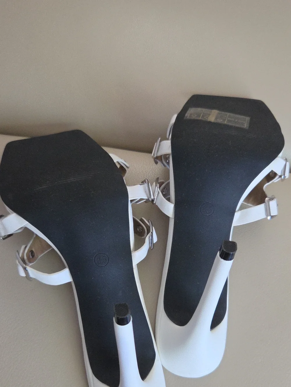 SHEIN White Stiletto Heel Sandals w/ Buckle Detail Size 8.5
